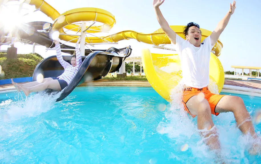 レジャープール　ユンイチホテル南城　ウォータースライダー　水遊び委