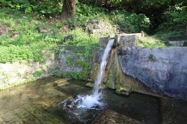 垣花樋川